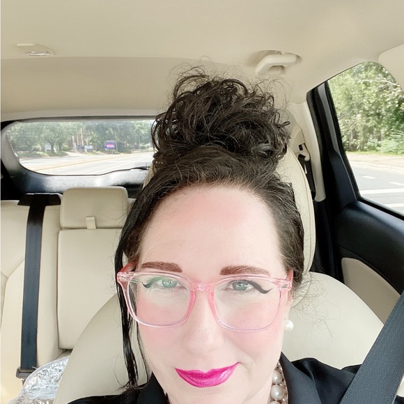 Meet your Posher, Ginger - Picture 2 of 3